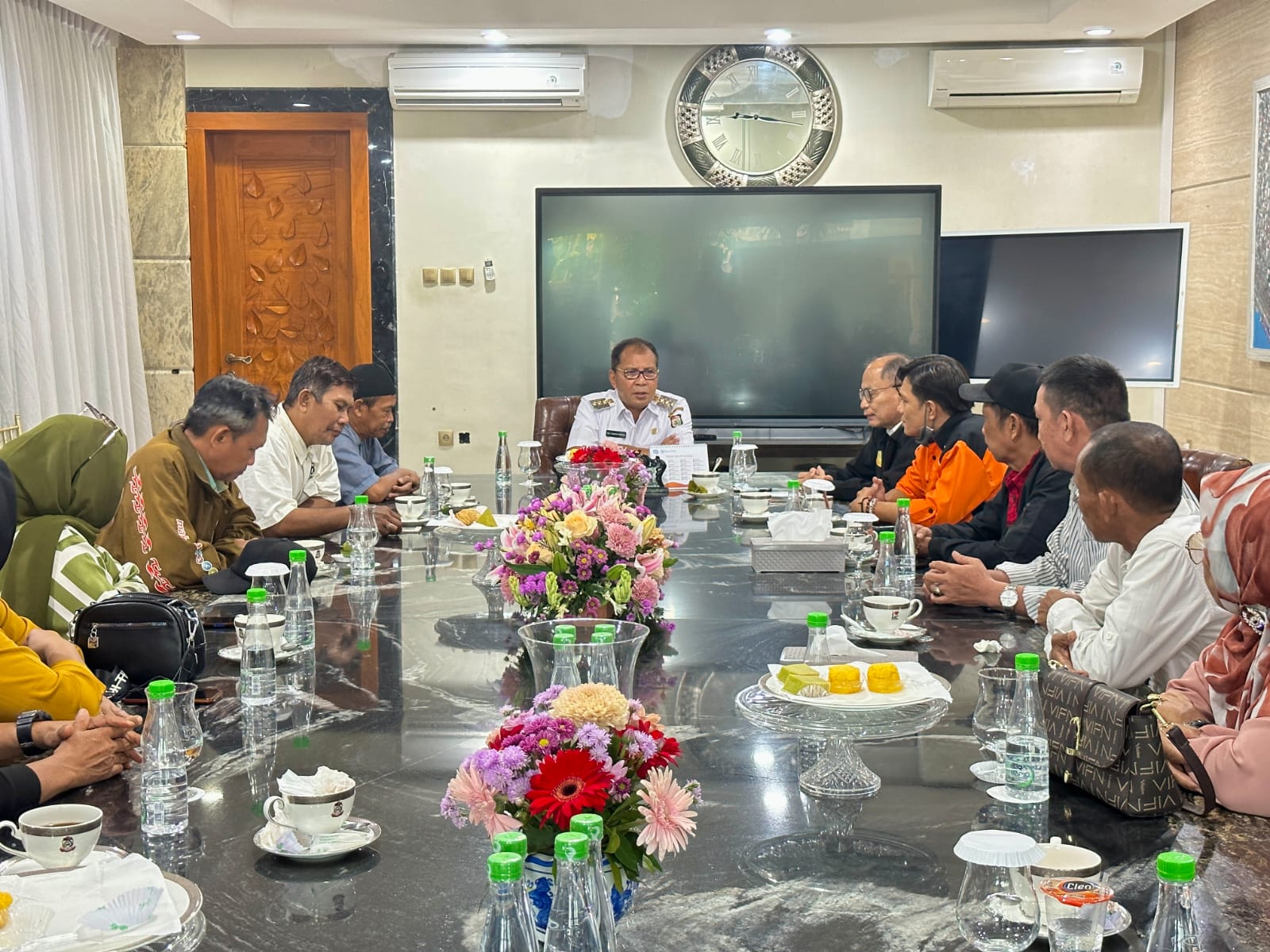 Disambangi Komunitas, Danny Sampaikan Tetap Jaga Kekompakan